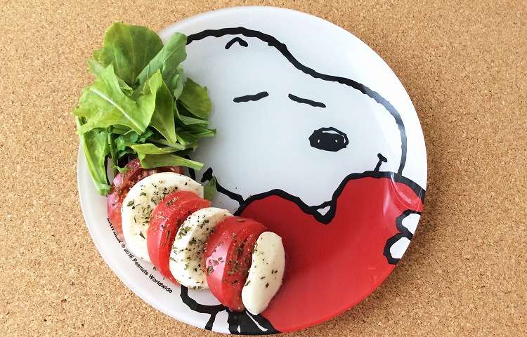 スヌーピーフェアのガラスプレートをゲット Column Snoopy Co Jp 日本のスヌーピー公式サイト